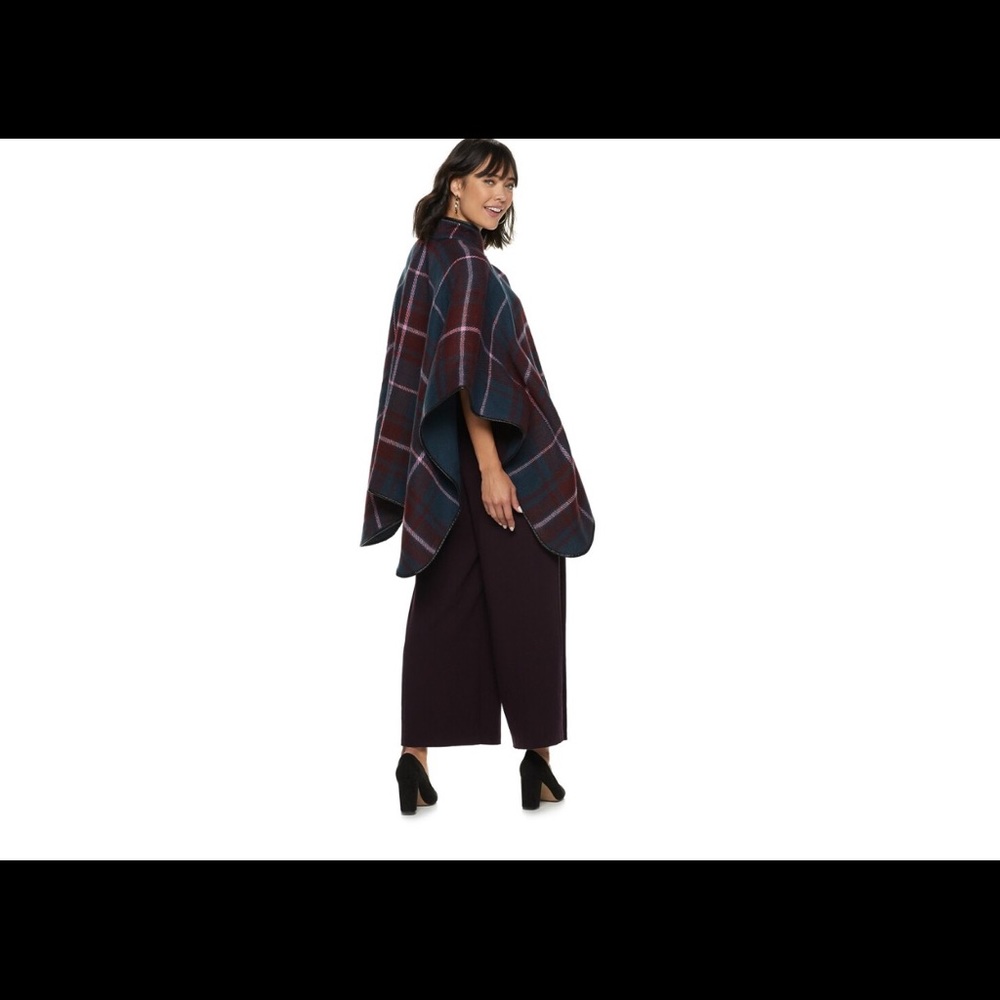 Women's Apt. 9® Plaid Cape - Picture 2 of 3
